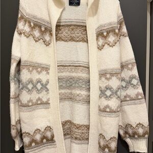Abercrombie & Fitch Cream and Tan Cardigan